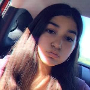 Meet your Posher, Ella